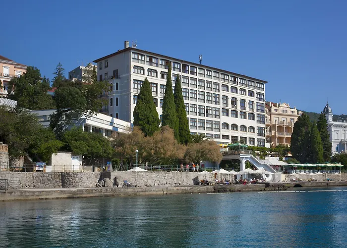 فندق Kristal - By Liburnia & 4*