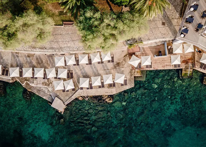 Kristal - By Liburnia & מלון אופטיה